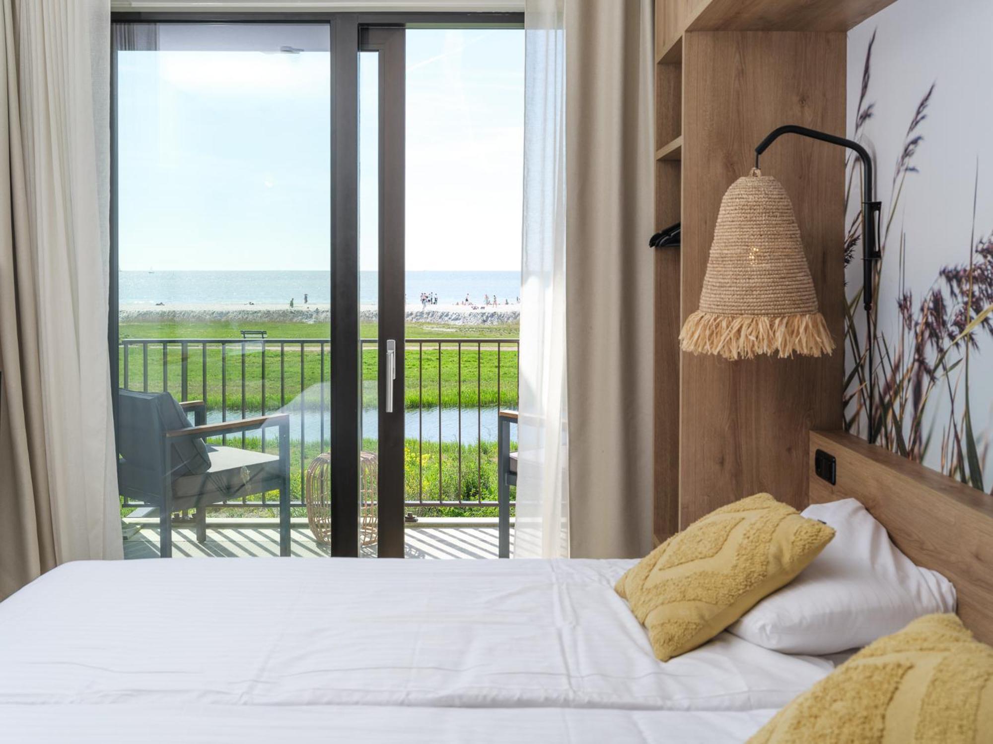 Marinapark Beach Resort Soal Workum Exterior photo